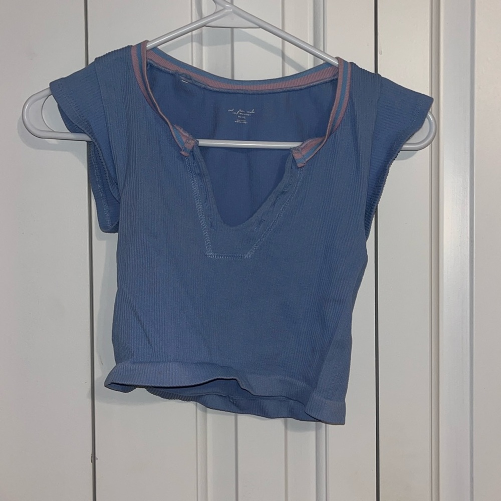 urban outfitters crop top